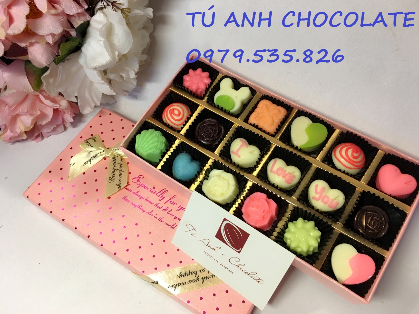 Socola valentine hộp hình chữ nhật 18 ngăn