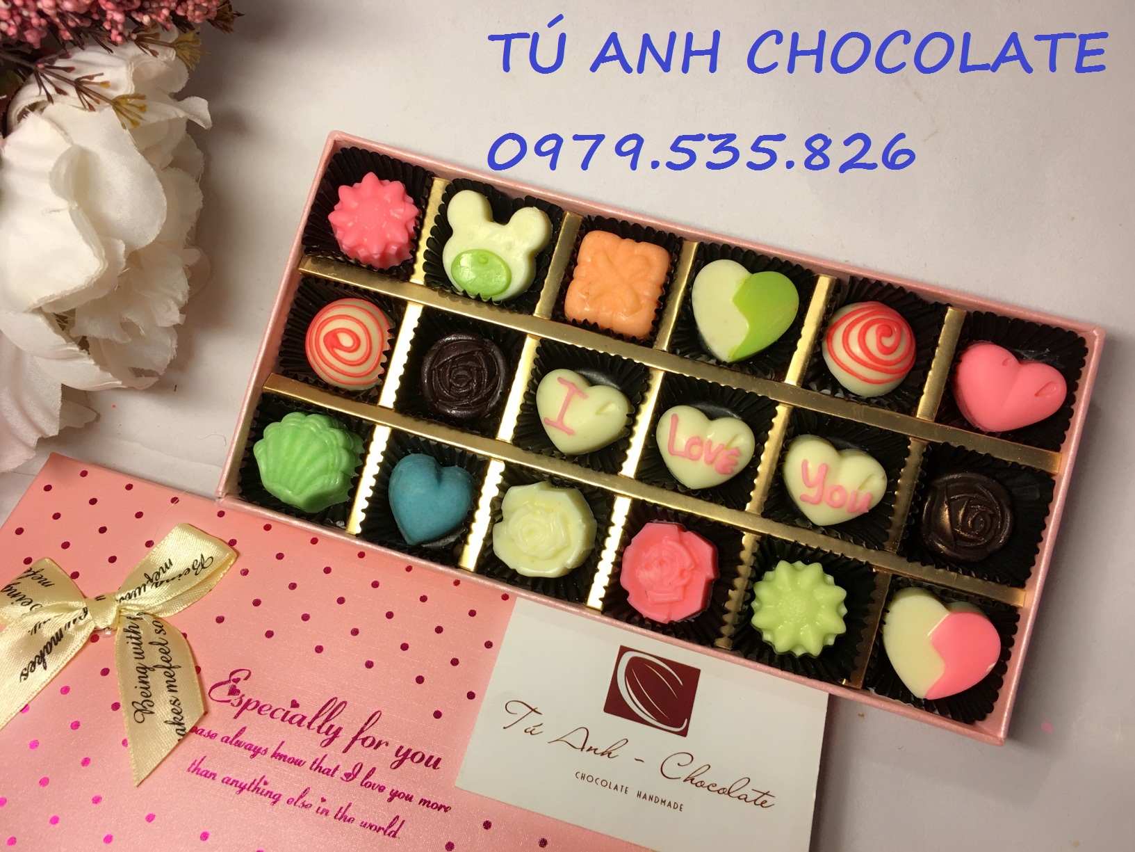 Socola valentine hộp hình chữ nhật 18 ngăn