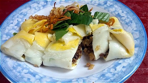 bánh cuốn trứng hà giang