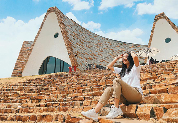 NGÀY 04: BUÔN MA THUỘT - HÀ NỘI (Ăn sáng)