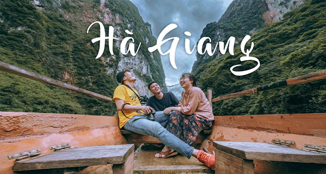 Review du lịch Hà Giang: Cột cờ Lũng Cú