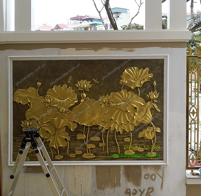 tranh phu dieu hoa sen dap bang xi mang