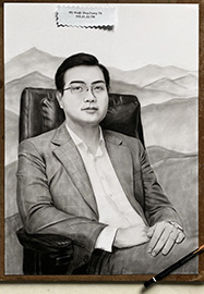 tranh vẽ chân dung chì tặng sếp
