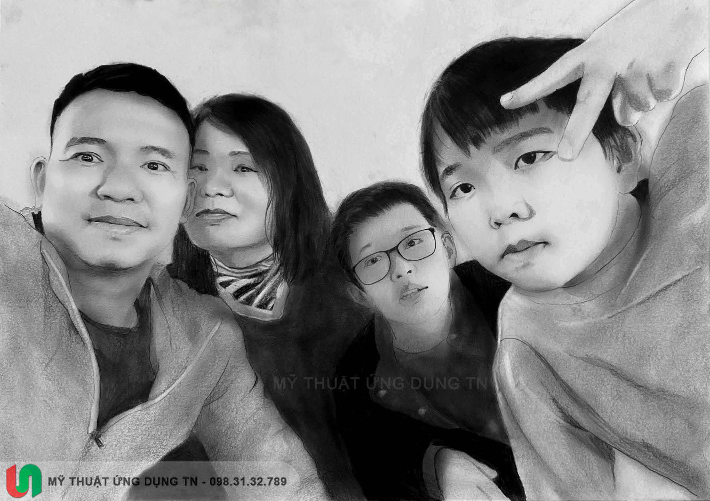 Tuyệt Tác Tranh Vẽ Chân Dung Chì: Vẻ Đẹp Vượt Thời Gian