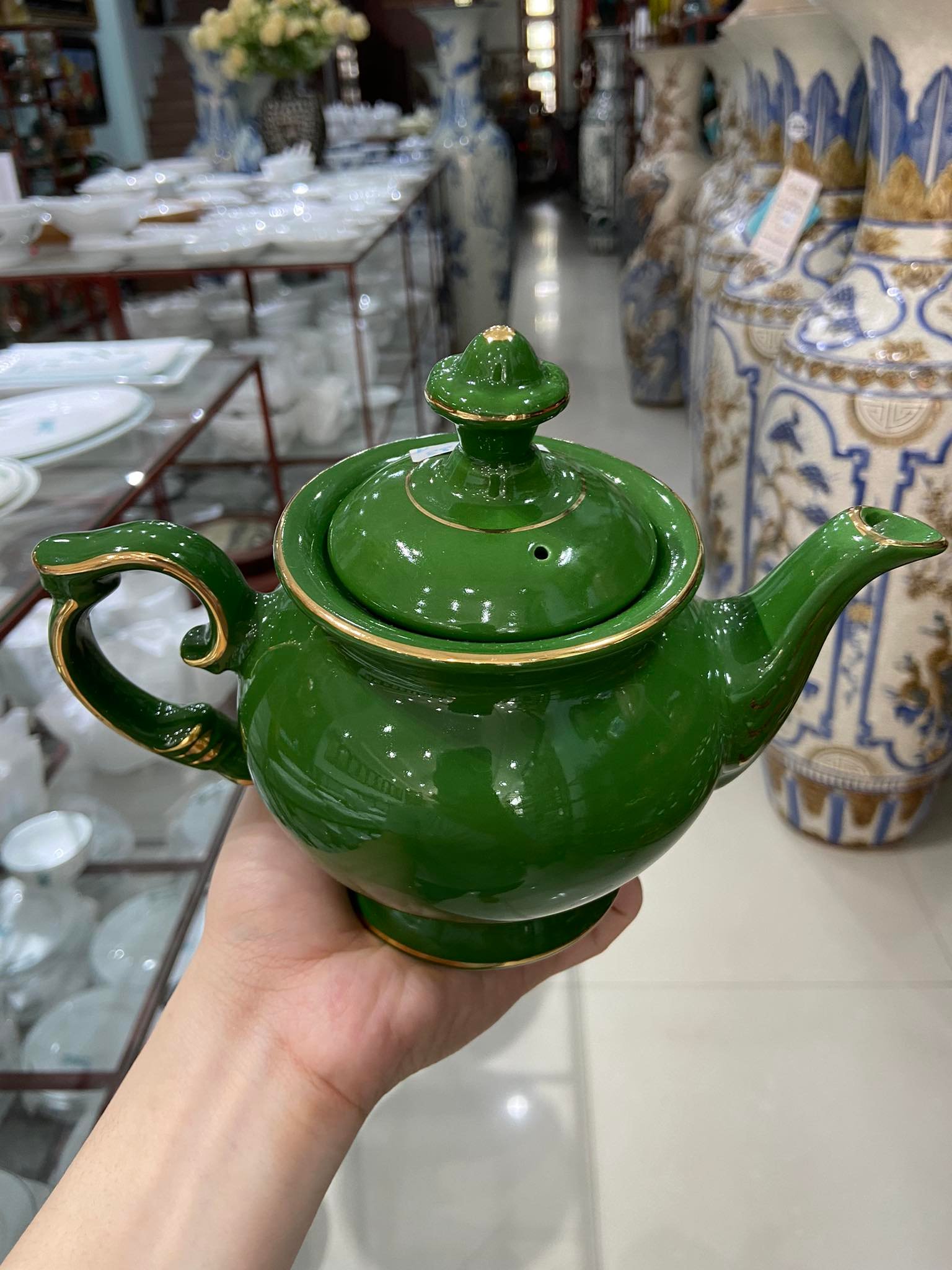 Bộ trà Phú Quý men Ngọc Lục Bảo vàng kim kèm phụ kiện