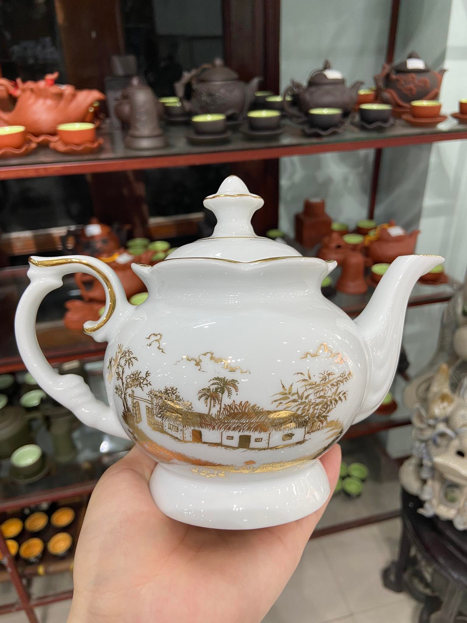 Bộ bình trà Phú Quý sơn thủy vàng kim