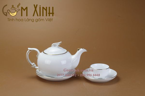 Bộ trà ba chân Công vàng kim