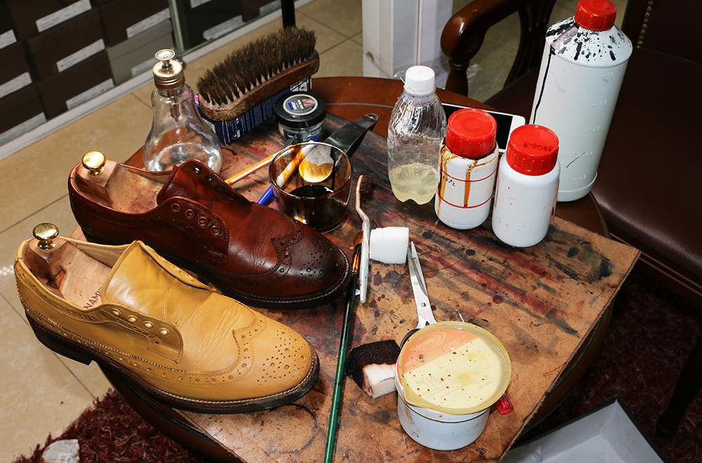 dịch vụ nhuộm lại màu giày