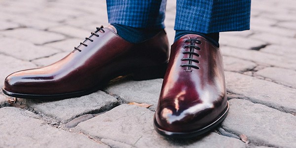 Wholecut Oxford shoes