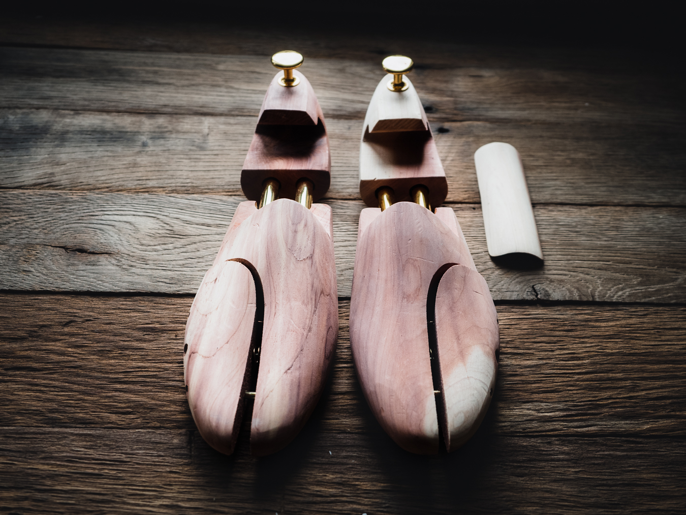 UNTREATED NATURAL WOOD SHOE TREES