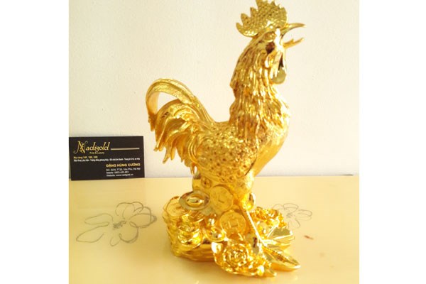 tượng gà phong thủy mạ vàng