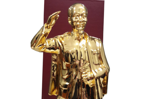 Quà tặng mạ vàng