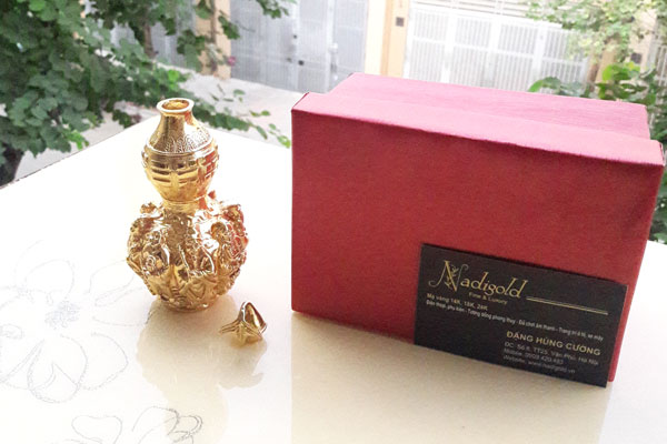 quà tặng mạ vàng