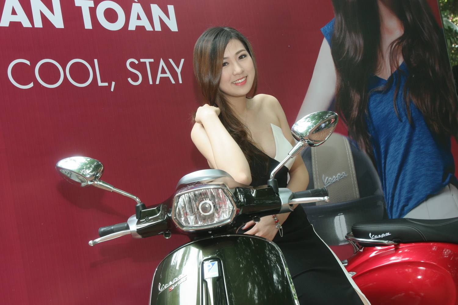 Ra mắt phiên bản đặc biệt Vespa Sprint và Vespa Primavera và thông điệp An toàn giao thông Ra mắt phiên bản đặc biệt Vespa Sprint và Vespa Primavera và thông điệp An toàn giao thông