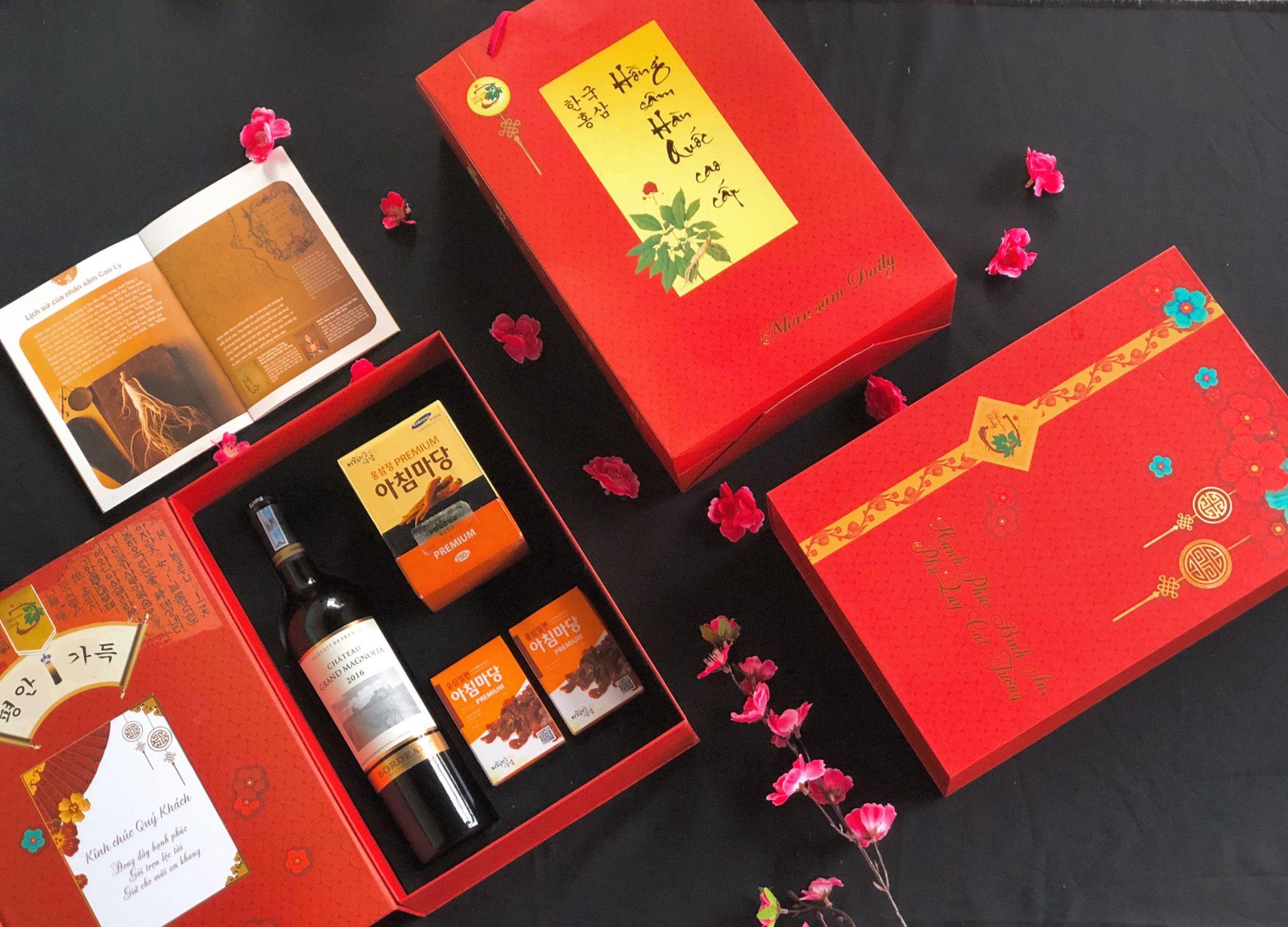Mỗi hộp quà rượu tết