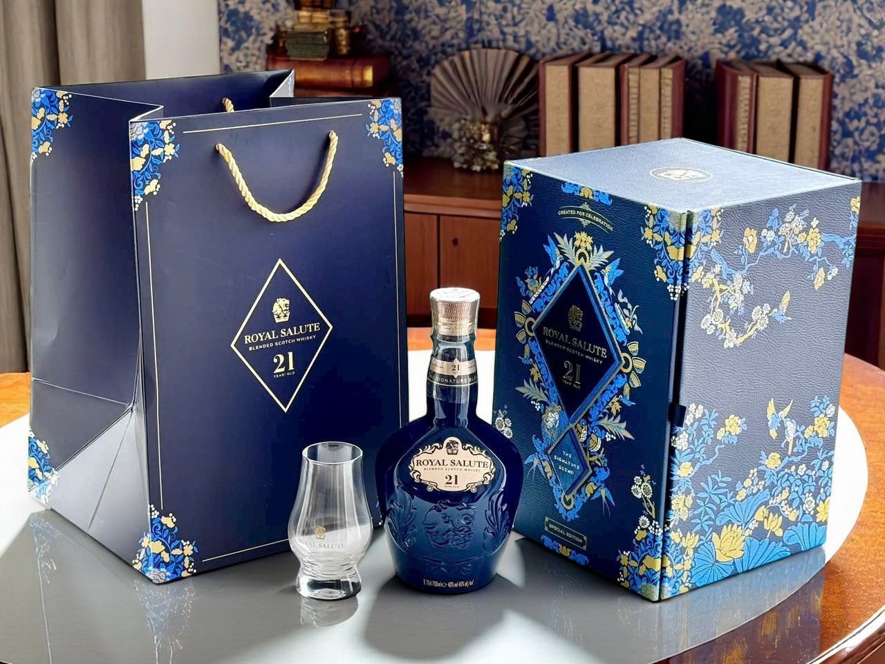 rượu chivas 21 năm hộp quà
