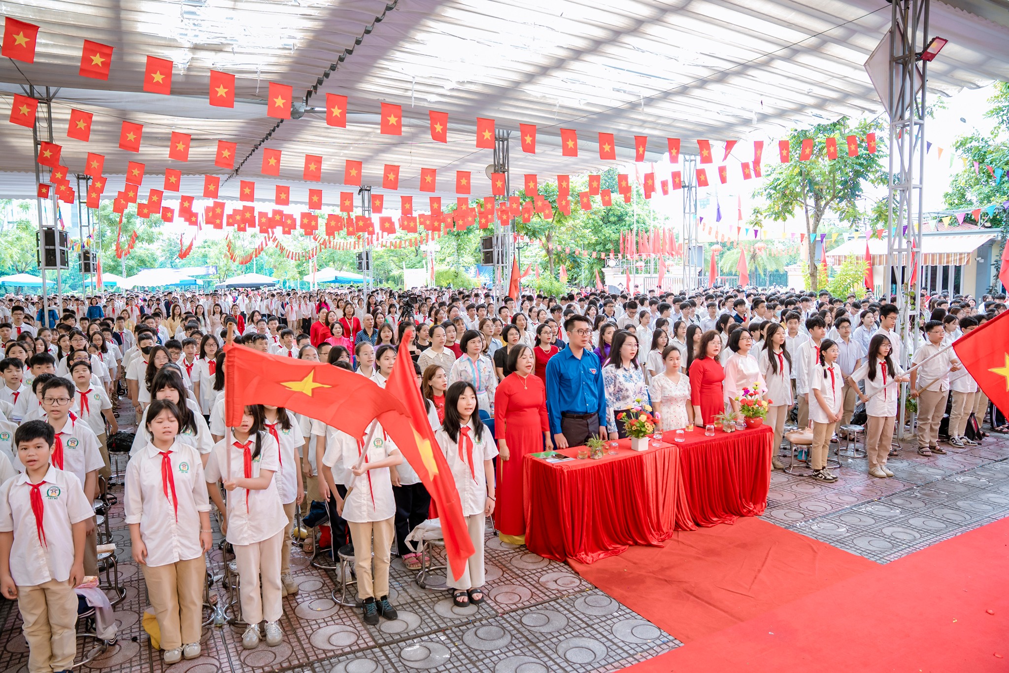 🎉 LỄ TỔNG KẾT NĂM HỌC 2024 – 2025: KHÁM PHÁ HÀNH TRÌNH RỰC RỠ TẠI TRƯỜNG THCS TÂY MỖ! 🎉