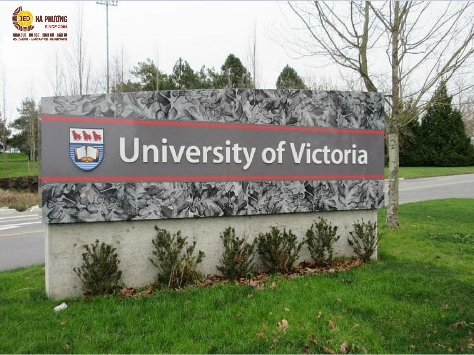 UNIVERSITY OF VICTORIA - CANADA