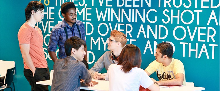 Chương trình Cử nhân Thiết kế truyền thông đa phương tiện Sáng tạo - (CREATIVE MEDIA DESIGN)