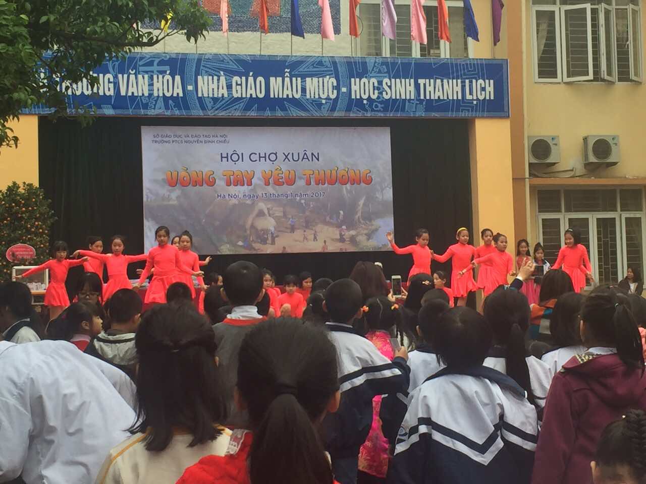 HỘI XUÂN 2017 – VÒNG TAY YÊU THƯƠNG