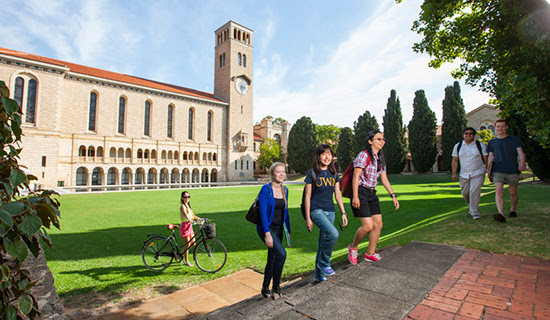 hoc-bong-du-hoc-uc-1