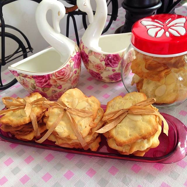 Cách làm bánh quy bơ hạnh nhân - Sliced almond butter cookies