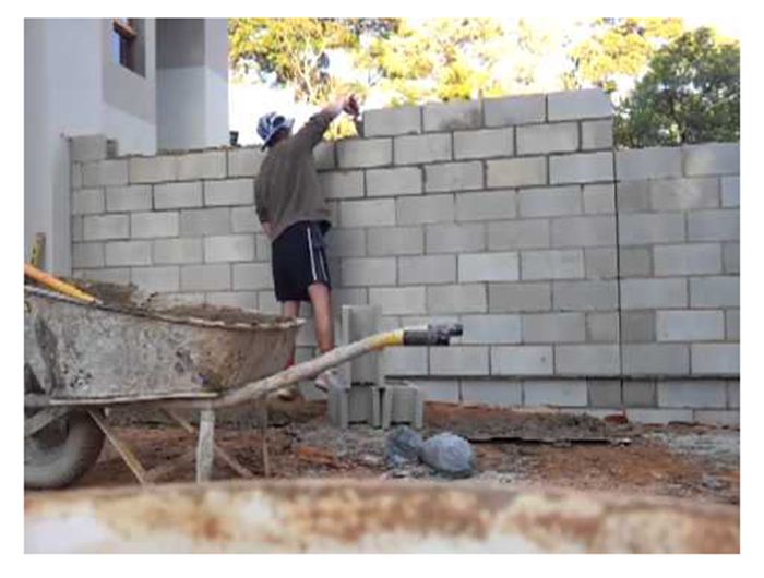 Xây dựng nhà xưởng nên chọn loại gạch nào cho phù hợp giá rẻ