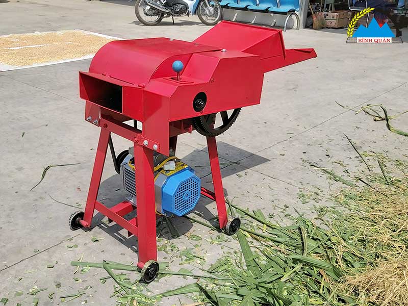 máy băm cỏ mini