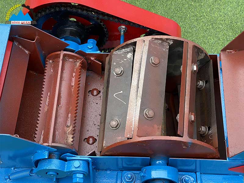 máy băm cỏ voi đa năng