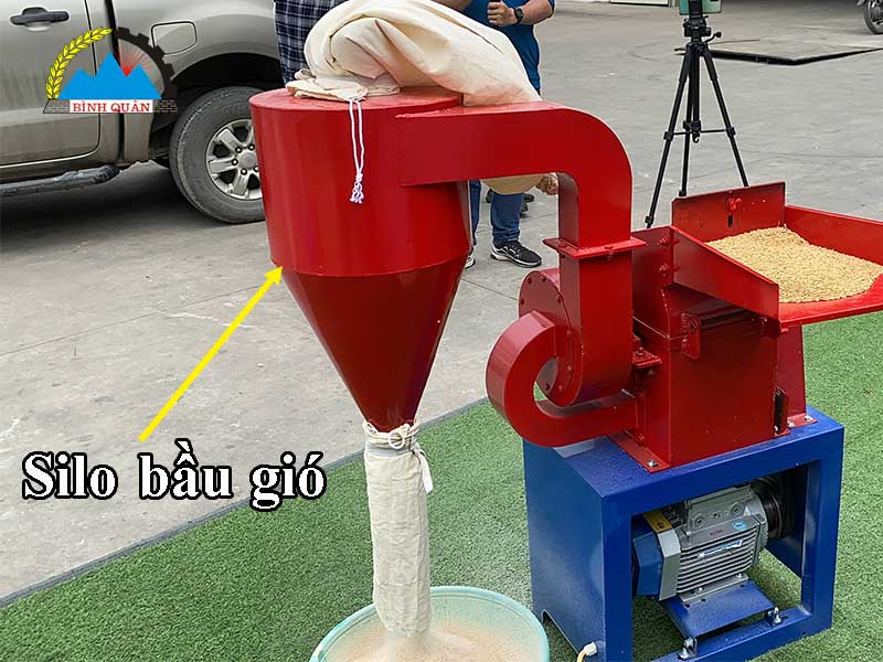 máy nghiền ngô hạt