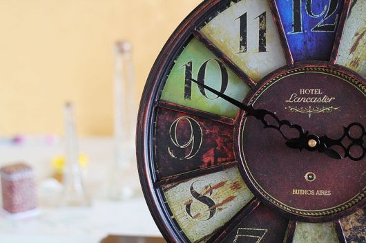 Dong ho treo tuong trang tri