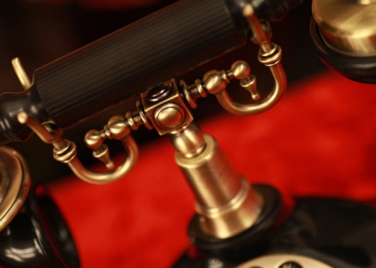 Điện thoại đẹp để bàn cổ xưa