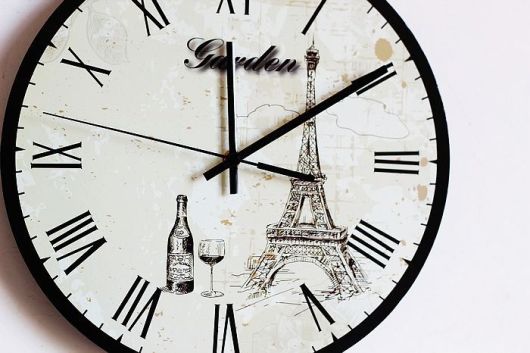 ban dong ho treo tuong ha noi