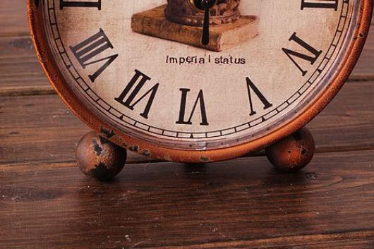 Đồng hồ để bàn cổ điển đẹp