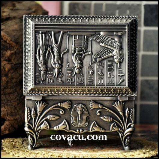 Hộp đựng nữ trang kiểu cổ