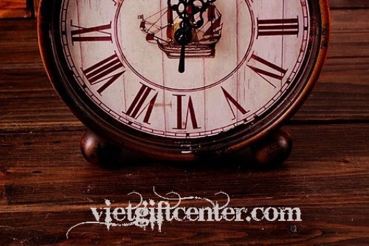 ban dong ho de ban vintage dep