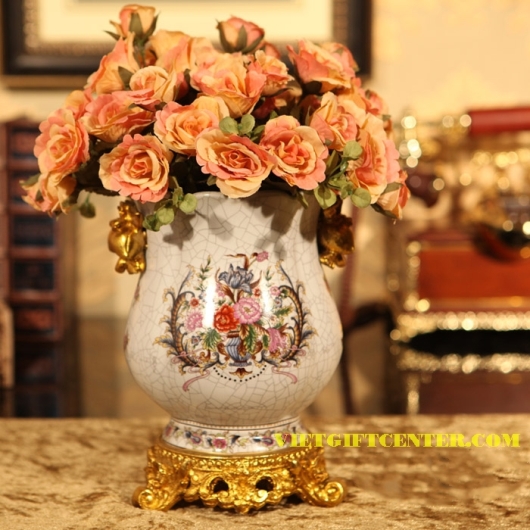 Hoa hồng trang trí cổ điển