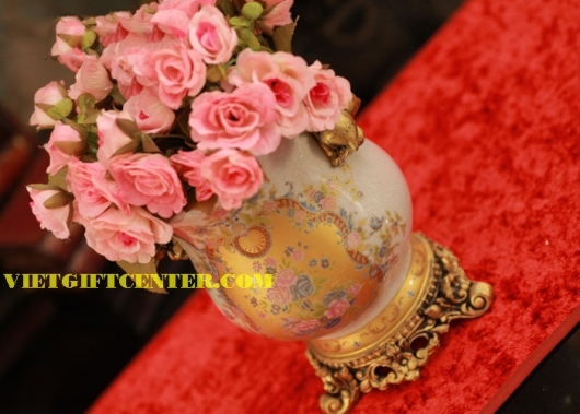 Lọ hoa hồng giả đẹp