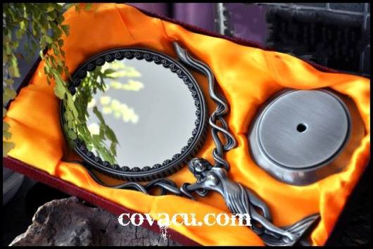 Gương soi kiểu cổ đẹp