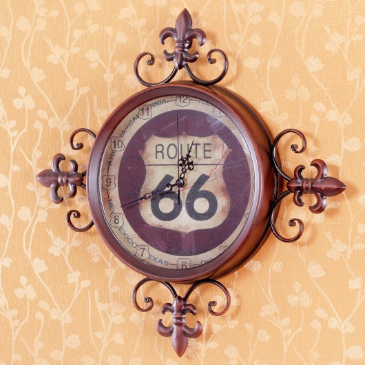 Đồng hồ treo tường kiểu cổ