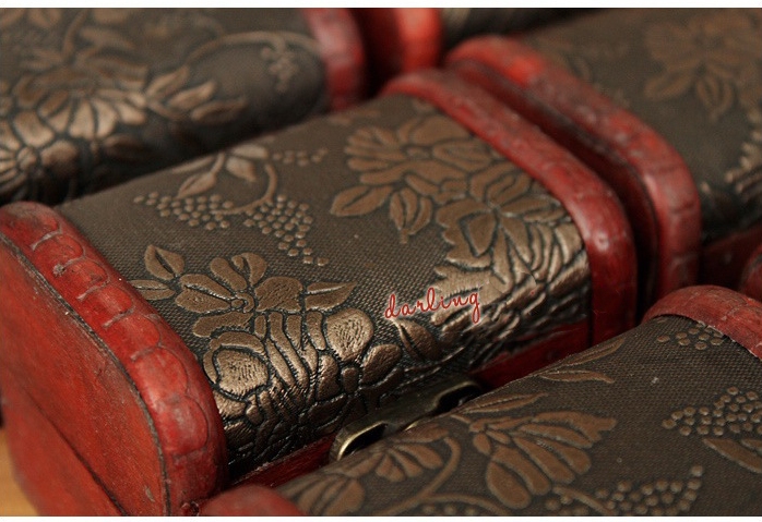 Hộp nữ trang bằng gỗ vintage độc đáo