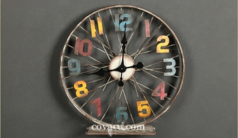 Đồng hồ độc và lạ