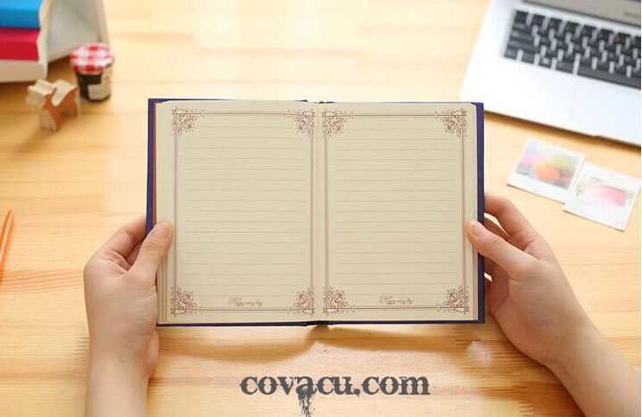 bên trong sổ tay classic nâu