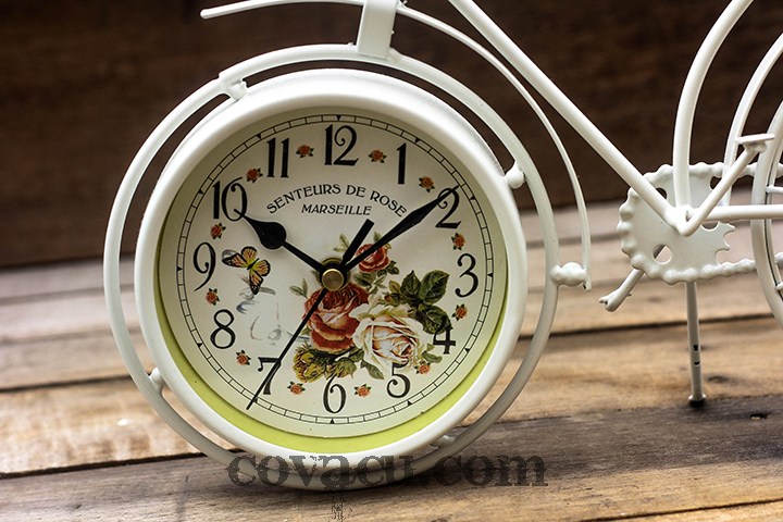 Đồng hồ để bàn trang trí kiểu cổ