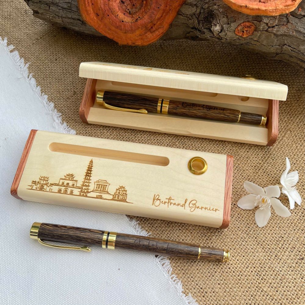 but-tram-sanh-qua-tang