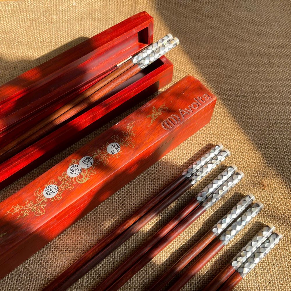 Đũa gỗ trắc khảm vẩy rồng