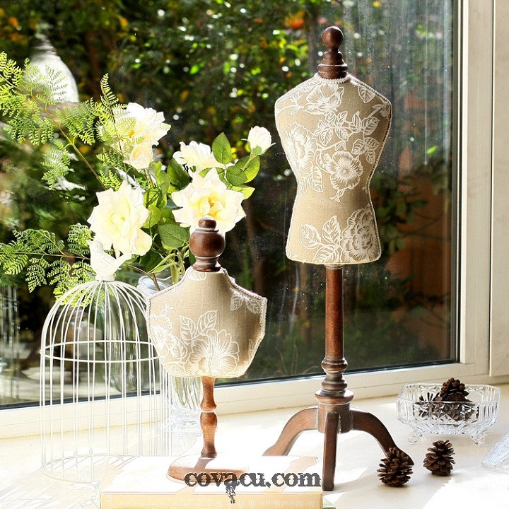 Manocanh-treo-trang-sức