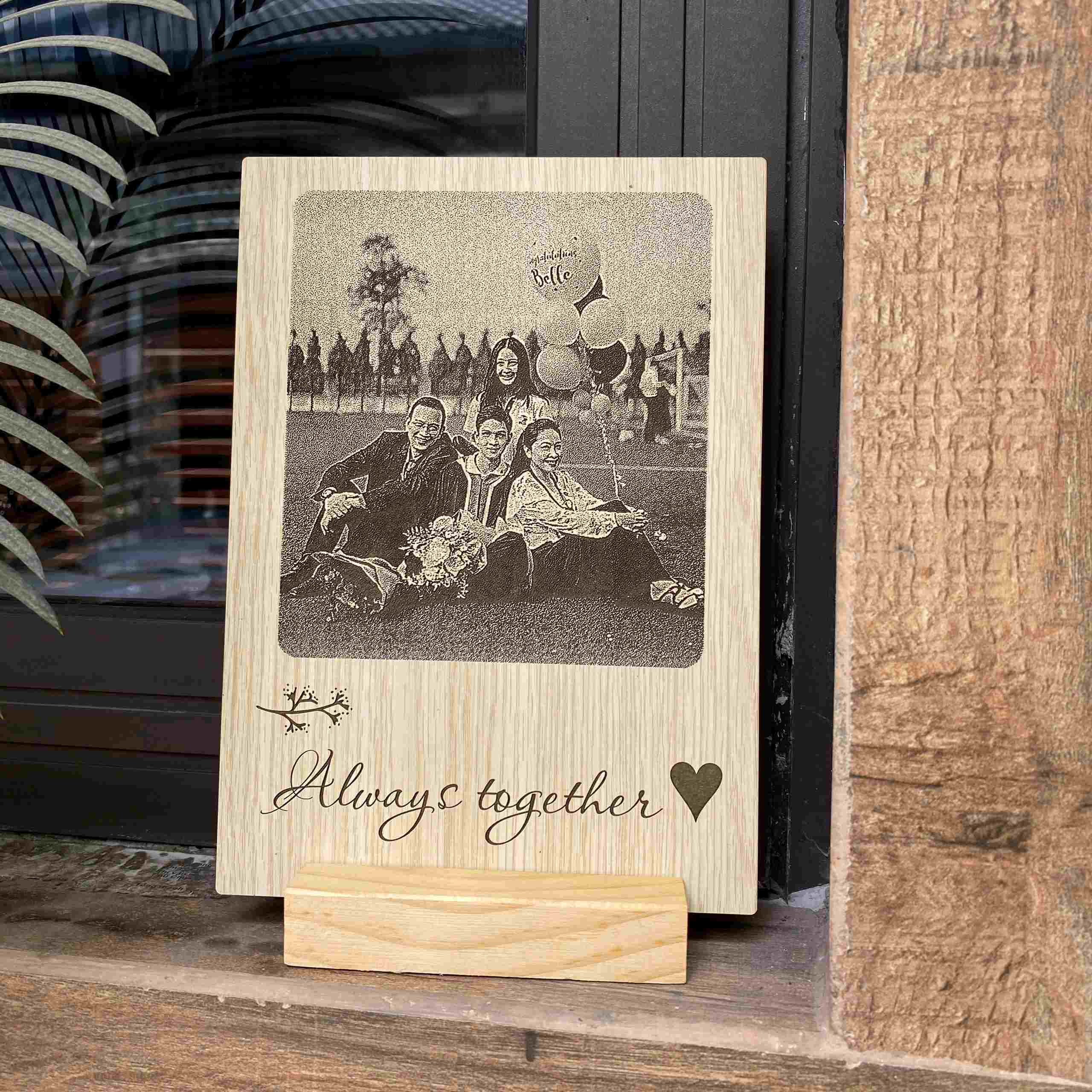 tranh khac go-hinh anh gia dinh