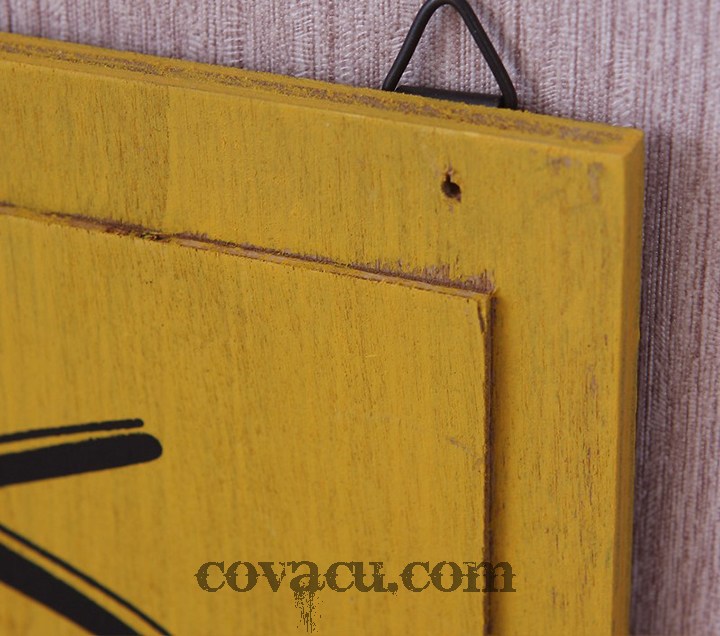 Gỗ thông nhẹ và cực kì bền