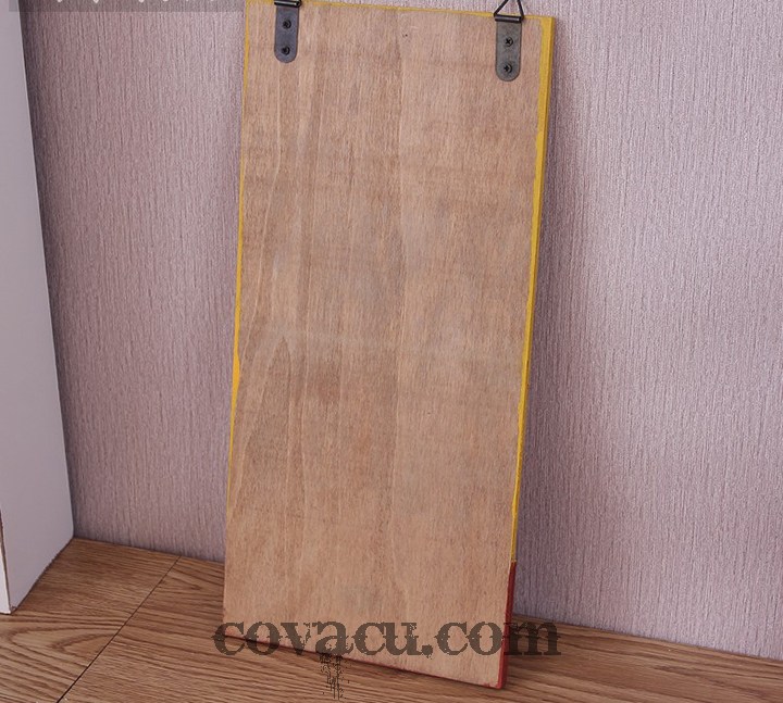 Mặt sau của bức tranh gỗ - móc 2 in 1